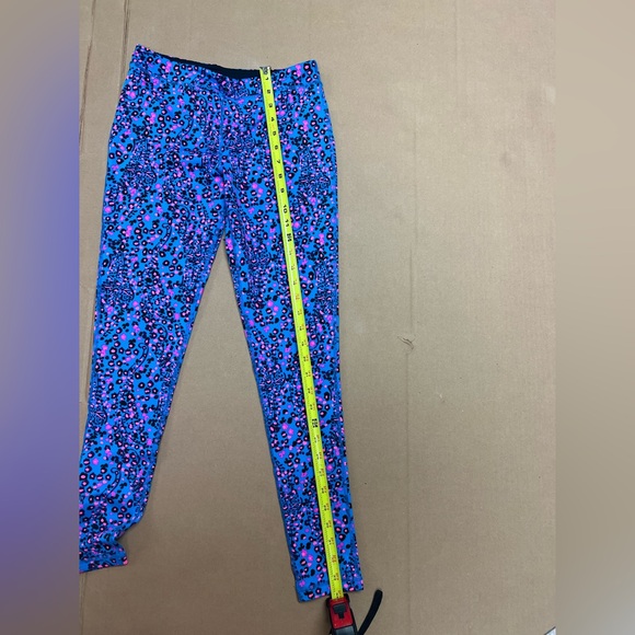 Lilly Pulitzer Luxletic Blue and Pink Patterned Wear - Picture 7 of 8